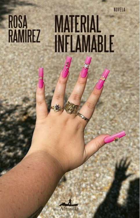 Material inflamable, Rosa Ramírez